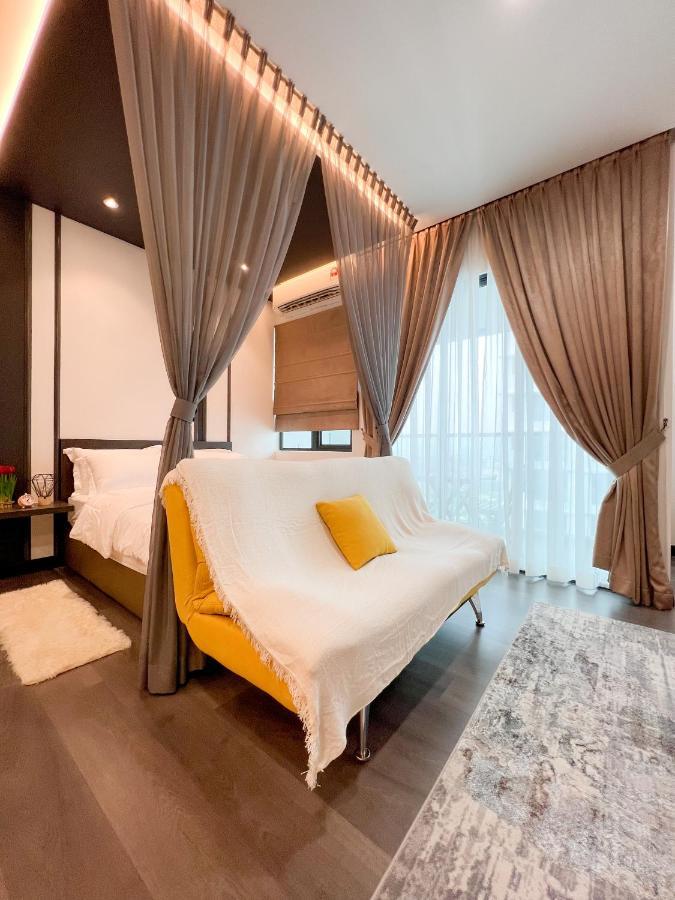 Aurora Vista Homestay Bangi At Vista Bangi With Wifi Netflix Gym Sauna Coway Swimming Pool-River View Kajang Exterior photo