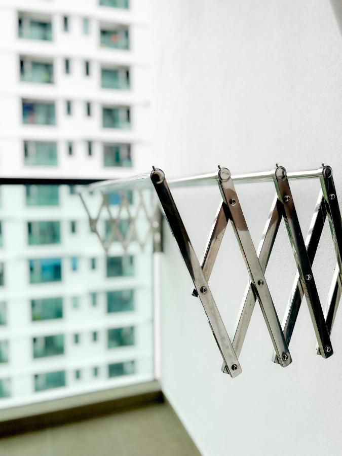 Aurora Vista Homestay Bangi At Vista Bangi With Wifi Netflix Gym Sauna Coway Swimming Pool-River View Kajang Exterior photo