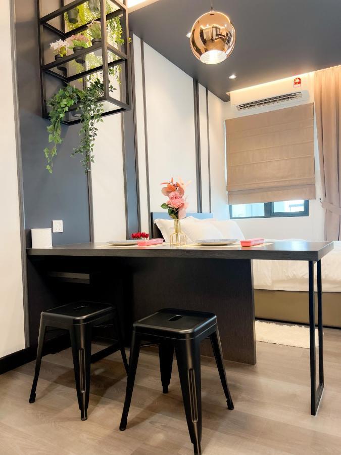 Aurora Vista Homestay Bangi At Vista Bangi With Wifi Netflix Gym Sauna Coway Swimming Pool-River View Kajang Exterior photo