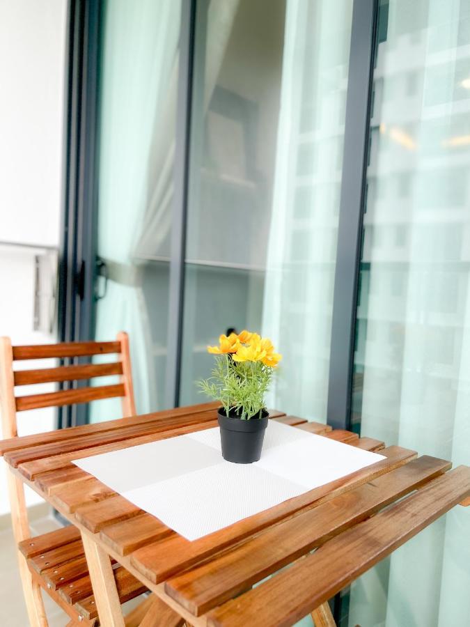 Aurora Vista Homestay Bangi At Vista Bangi With Wifi Netflix Gym Sauna Coway Swimming Pool-River View Kajang Exterior photo